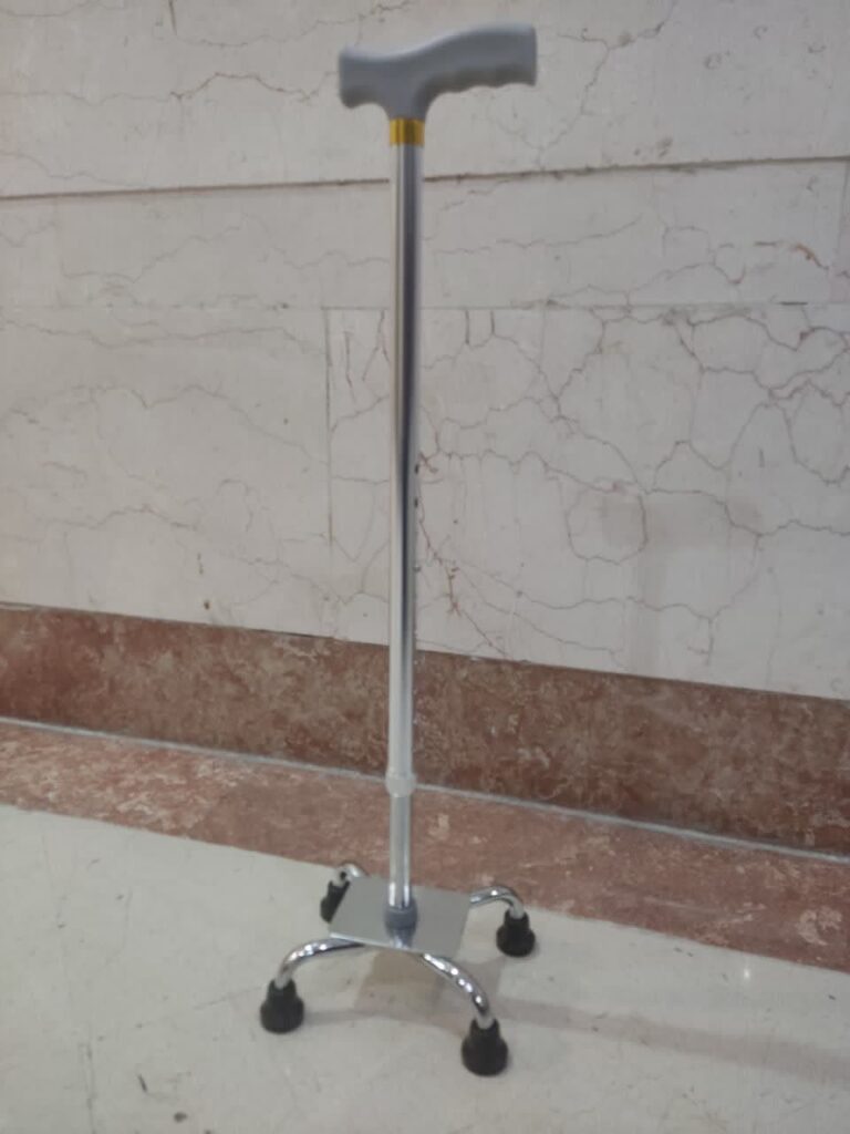عصا طبی چهارپایه